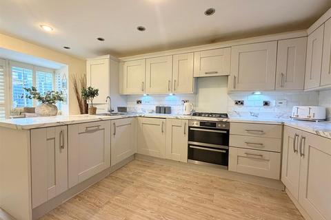 4 bedroom detached house for sale, Willows End, Stalybridge SK15