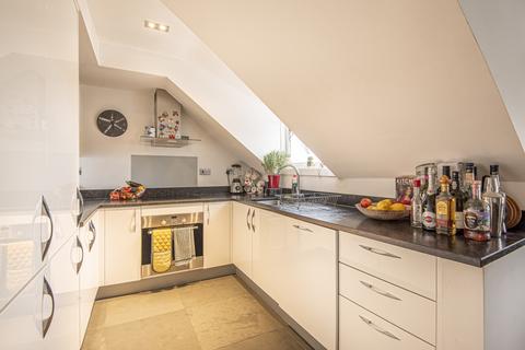 2 bedroom property to rent, Thornlaw Road, West Norwood, London, SE27