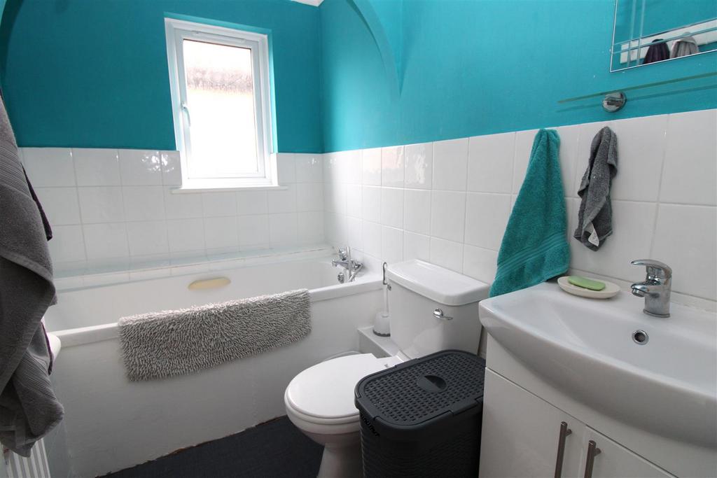 Family Bathroom.JPG