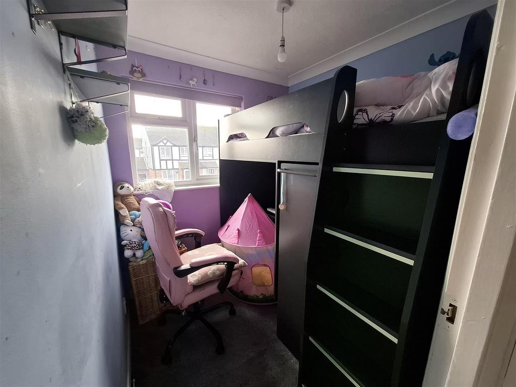 Bedroom 3.jpg