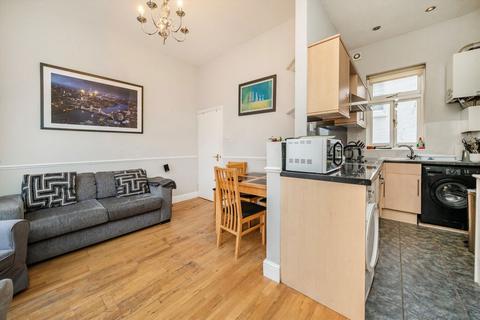 1 bedroom flat to rent, Castletown Road, London W14
