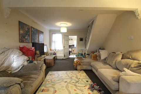 3 bedroom terraced house to rent, Ebberns Road, Hemel Hempstead HP3