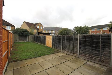 3 bedroom house to rent, Hennesey Road, London, N9