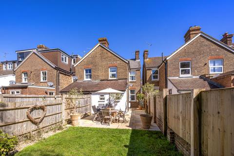 3 bedroom end of terrace house for sale, Swindon Road, Horsham, RH12