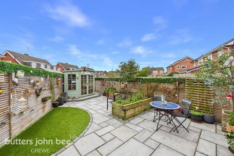 4 bedroom semi-detached house for sale, Oak Tree Close, Crewe