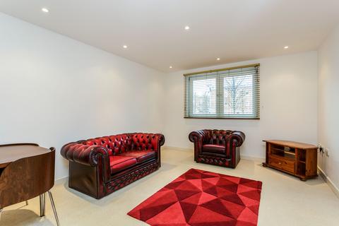 2 bedroom flat to rent, The Blue Building, Gunwharf Quays, Portsmouth, PO1