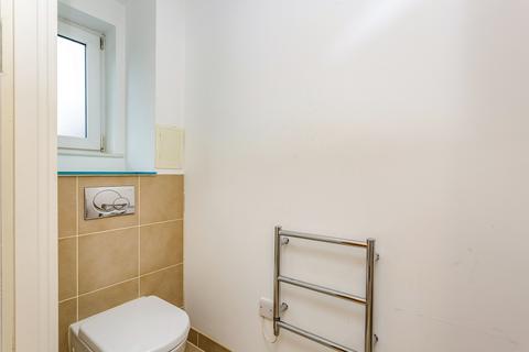 2 bedroom flat to rent, The Blue Building, Gunwharf Quays, Portsmouth, PO1