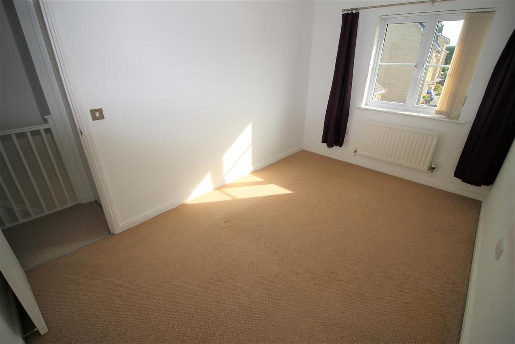 Bedroom 1 1.jpg