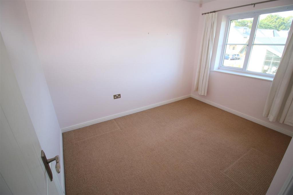 Bedroom 2.jpg