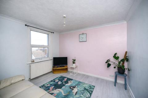 1 bedroom flat for sale, Queens Park Road, East Sussex BN2