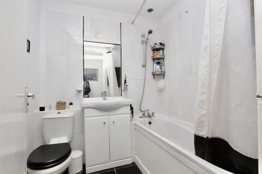 Beaminster Court, N15
