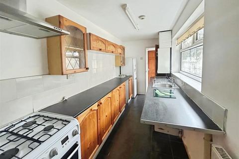 2 bedroom terraced house to rent, Ellgreave Street, Stoke-On-Trent