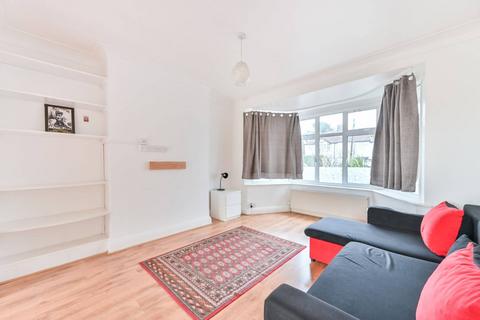 4 bedroom terraced house to rent, Whitton Avenue East, Perivale, Greenford, UB6