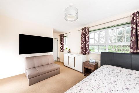 undefined, Bowland Drive, Emerson Valley, Milton Keynes, Buckinghamshire, MK4