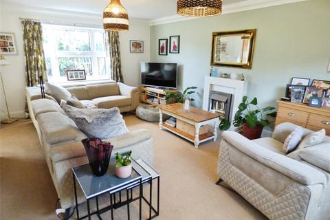 4 bedroom detached house for sale, Lyons Place, Hedge End, Southampton