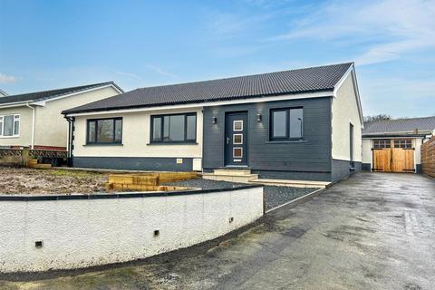 4 bedroom detached bungalow for sale, St. Annes Avenue, Cwmffrwd, Carmarthen