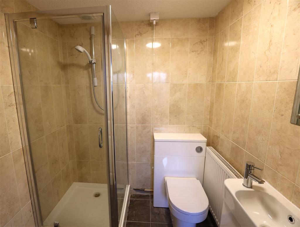 Bathroom.JPG