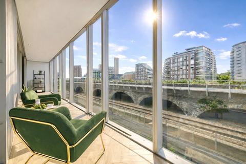 1 bedroom apartment for sale, Halliday House, 2 Circus Road West, London