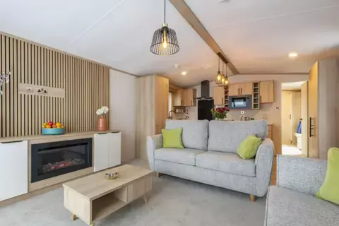 2 bedroom park home for sale, Oakdene Forest Park