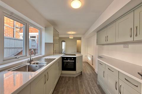 2 bedroom terraced house for sale, Cobham Road, Halesowen