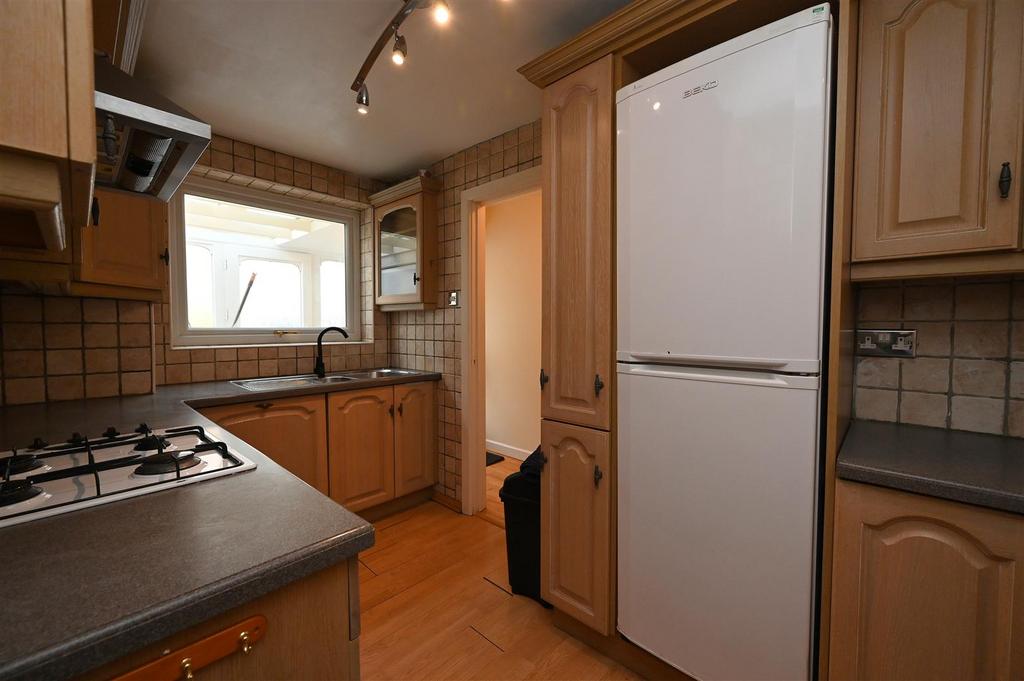 Kitchen1.JPG