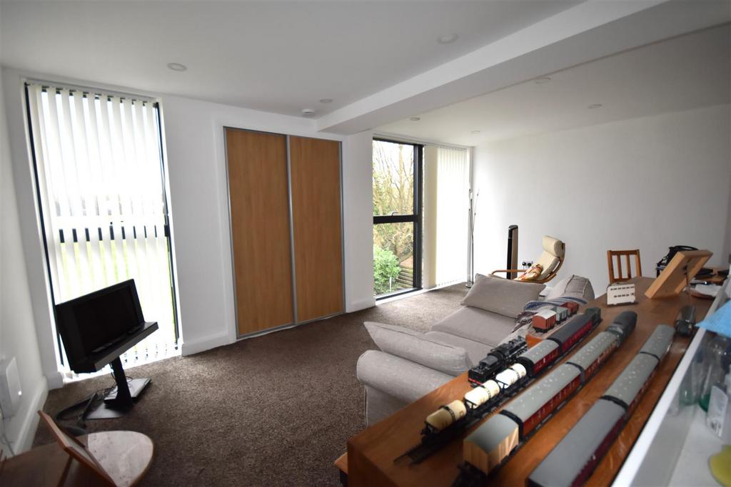 Lounge windows.JPG