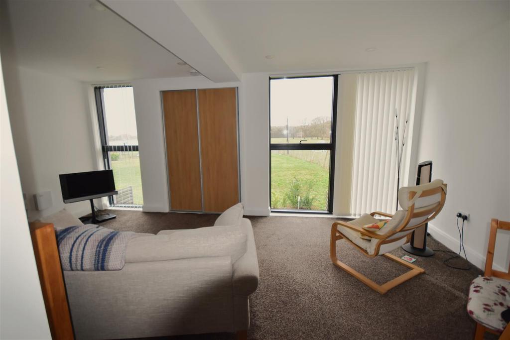 Lounge with view.JPG