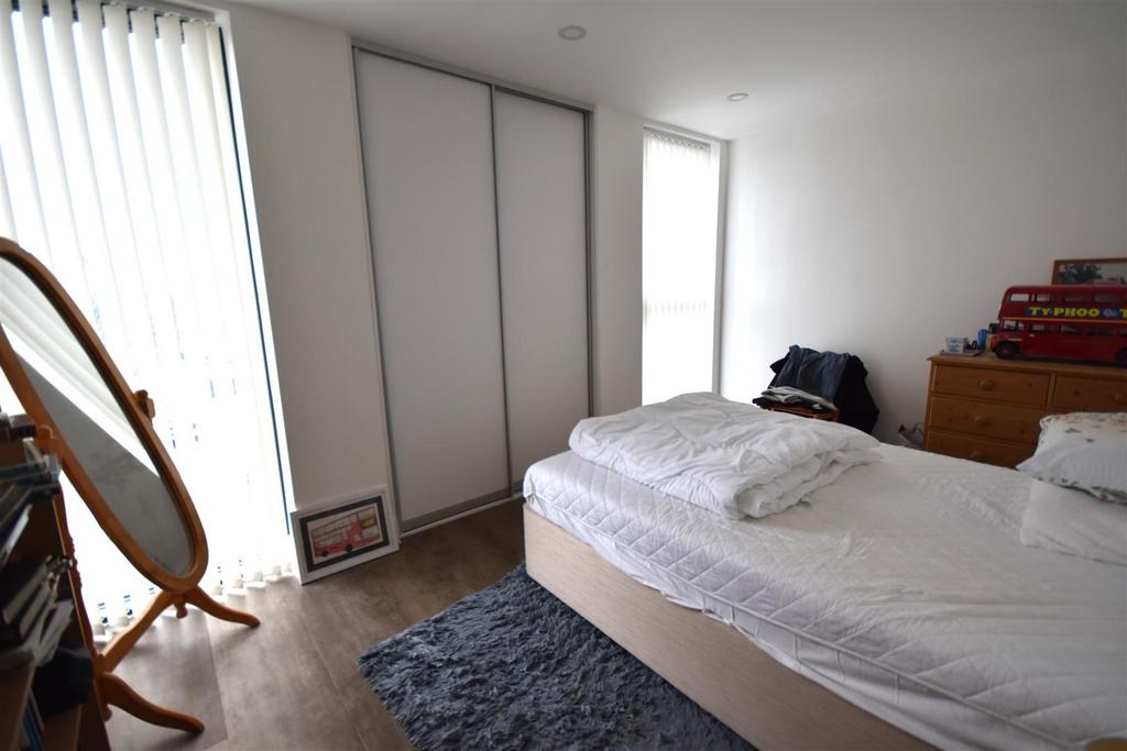 Bedroom.JPG