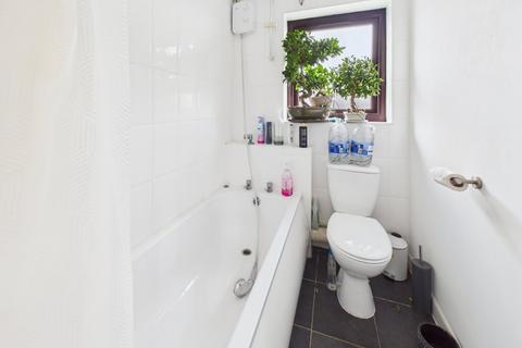 undefined, Mountbatten Close, Slough, Berkshire, SL1