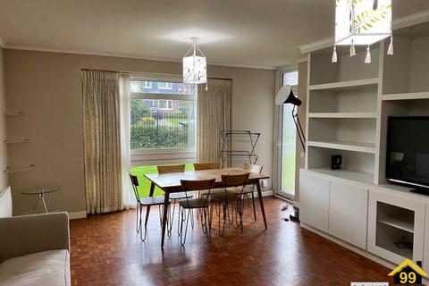 2 bedroom flat for sale, Herons Lea, London, N6