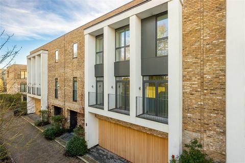 undefined, Northrop Road, Trumpington, Cambridge, Cambridgeshire, CB2