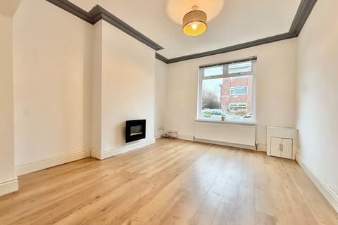 3 bedroom terraced house for sale, Kensington Grove, Denton