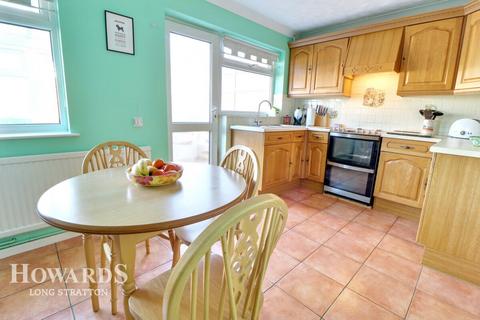 undefined, St Michaels Road, Long Stratton
