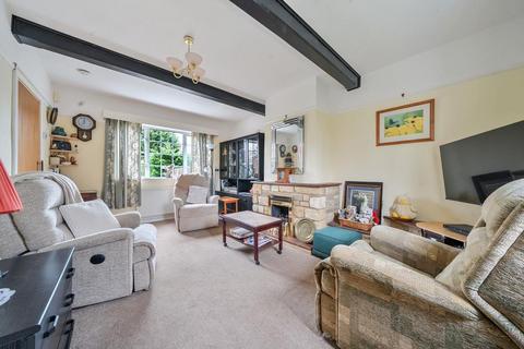 undefined, Kings Sutton,  Banbury,  Oxfordshire,  OX17