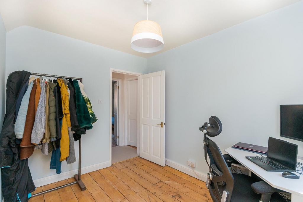 6 M5 RBR - Bedroom A.jpg