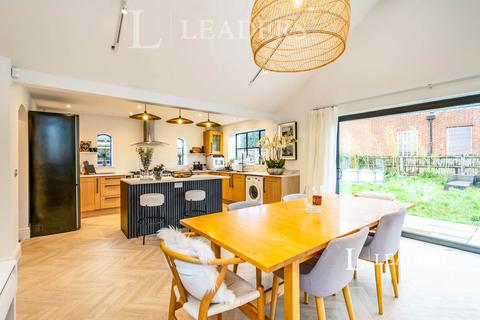 3 bedroom bungalow to rent, Yapton Road, Middleton-on-Sea, Bognor Regis, PO22