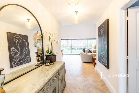 3 bedroom bungalow to rent, Yapton Road, Middleton-on-Sea, Bognor Regis, PO22