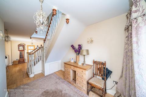 4 bedroom detached house for sale, Pool View, Walsall WS6