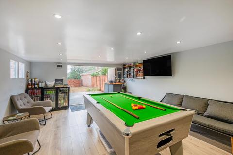 undefined, Rownhams, Southampton