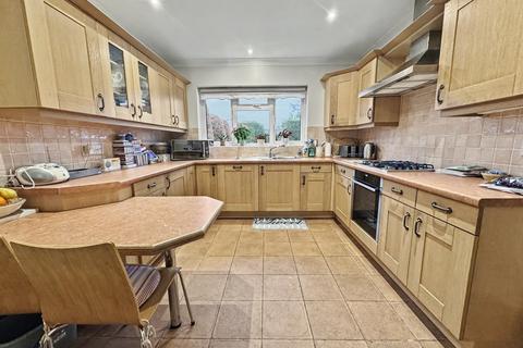 3 bedroom detached bungalow for sale, Ferndown