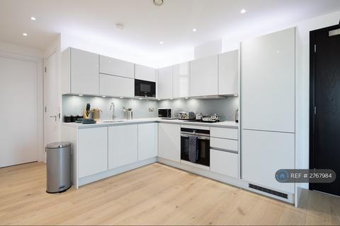 2 bedroom flat to rent, Heritage Tower, London, E14