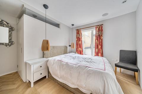 2 bedroom house to rent, Lycett Place, London, W12