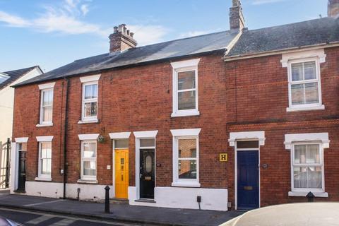 2 bedroom terraced house to rent, Pennyfarthing Street, Salisbury SP1