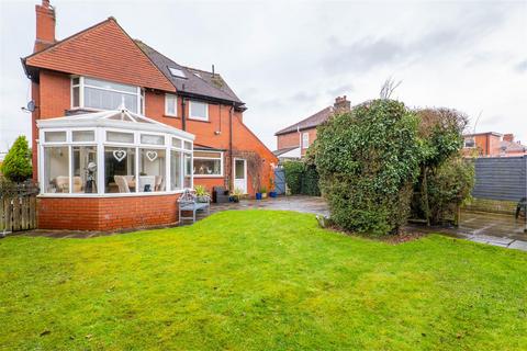 undefined, Hesketh Lane, Preston PR4