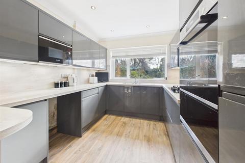 undefined, Cheltenham Road, Longlevens, Gloucester