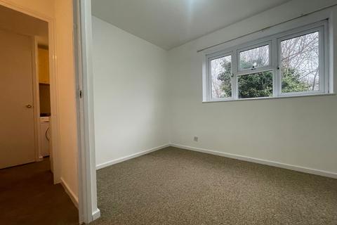 1 bedroom flat to rent, Kirkham Road, London E6
