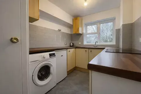 1 bedroom flat to rent, Kirkham Road, London E6