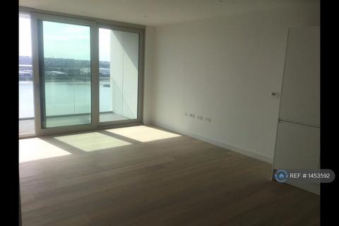 1 bedroom flat to rent, Liner House, London, E16