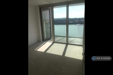 1 bedroom flat to rent, Liner House, London, E16