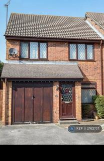 3 bedroom semi-detached house to rent, Ambrose Close, Crayford, DA1